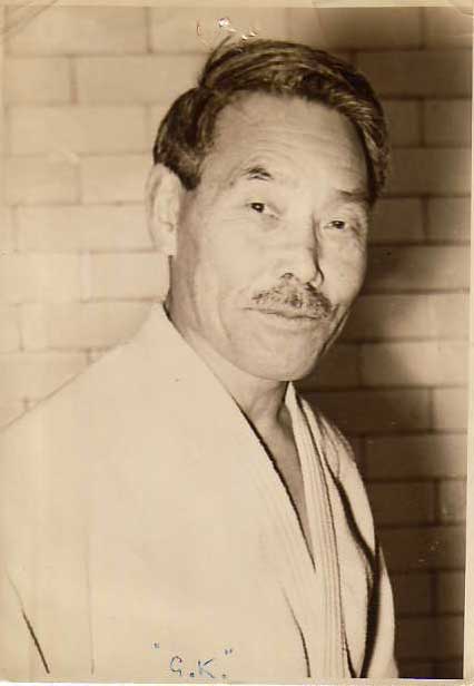 Gunji Koizumi (1885–1965) Gunji Koizumi il padre del judo britannico