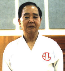 Kenzo Mabuni (1927-2005) Kenzo Mabuni (1927-2005)