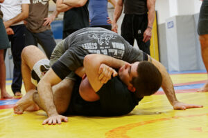 Allenamento di Luta Livre con tecniche di grappling no-gi in palestra